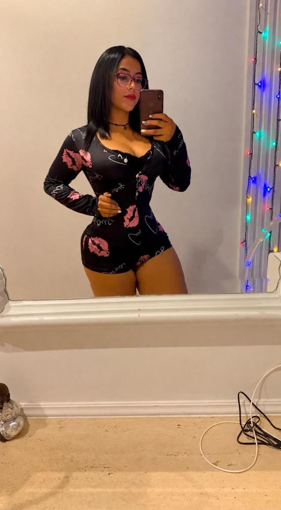 643560116: Chica busca chico en La Coruña