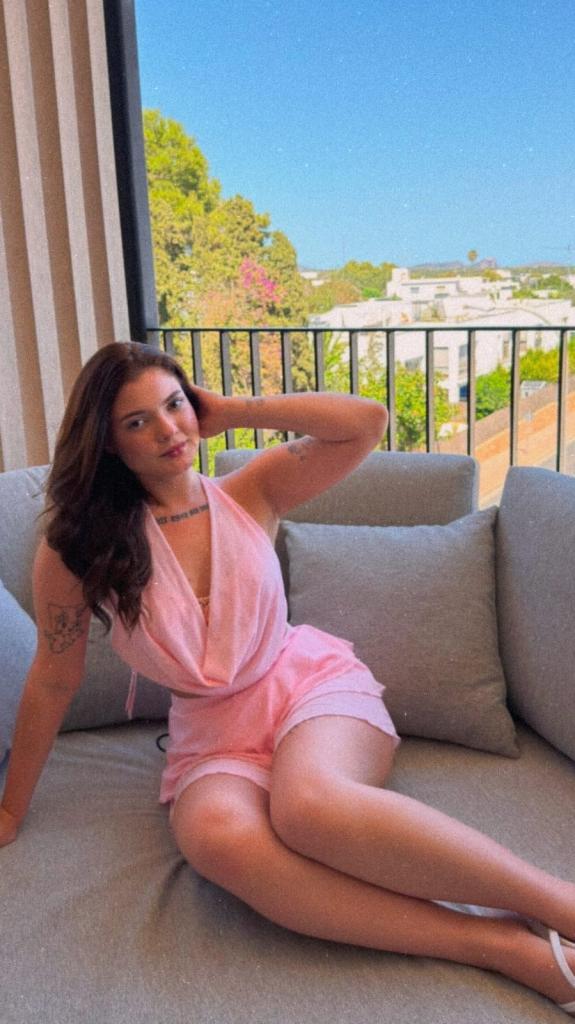 684732269: Chica busca chico en Ibiza
