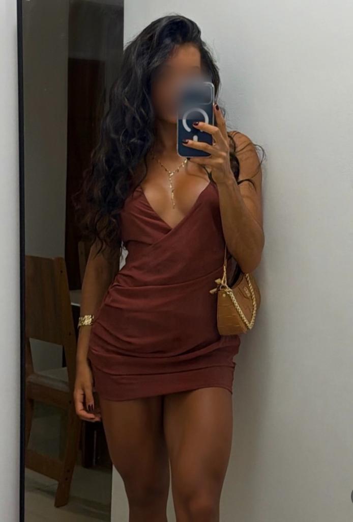 604169949: Chica busca chico en Málaga