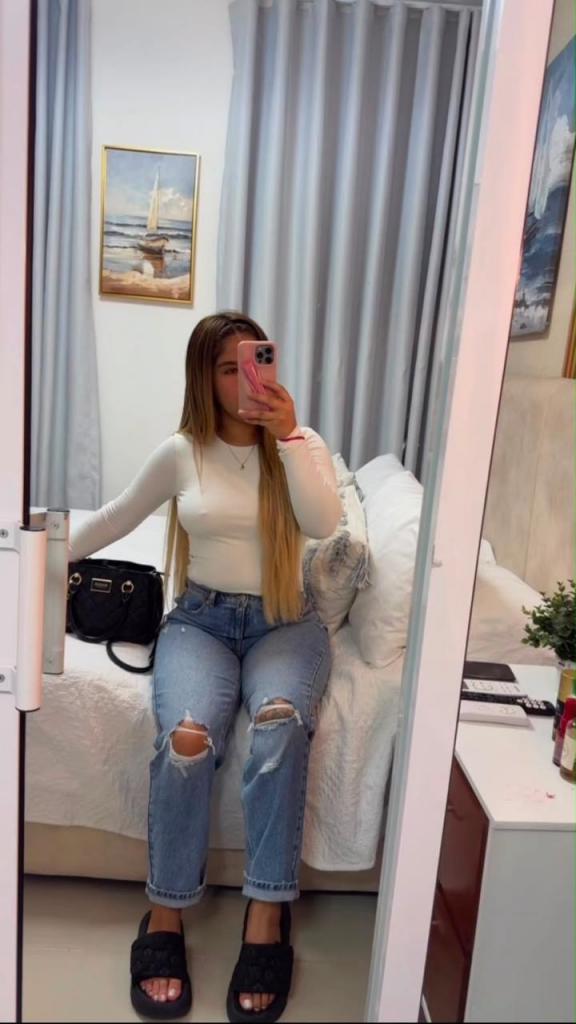 685377138: Chica busca chico en Zaragoza