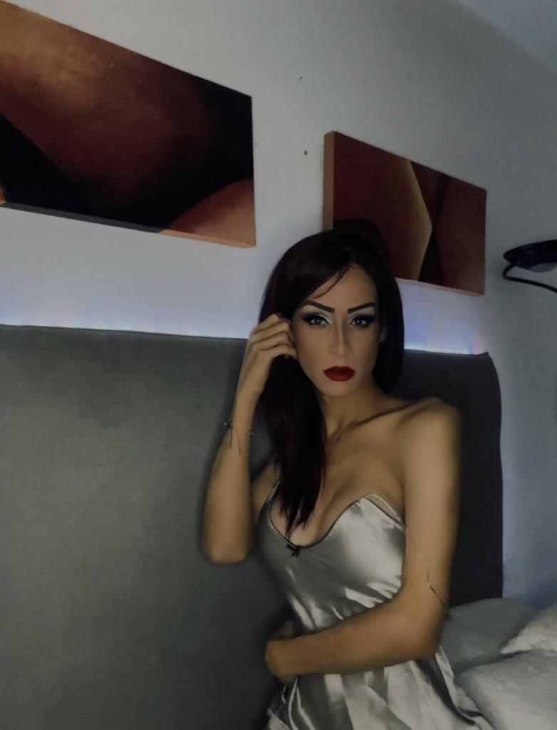 666753077: Travesti en Valencia