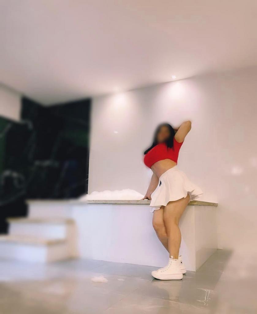 Chica busca chico en Huesca: 
