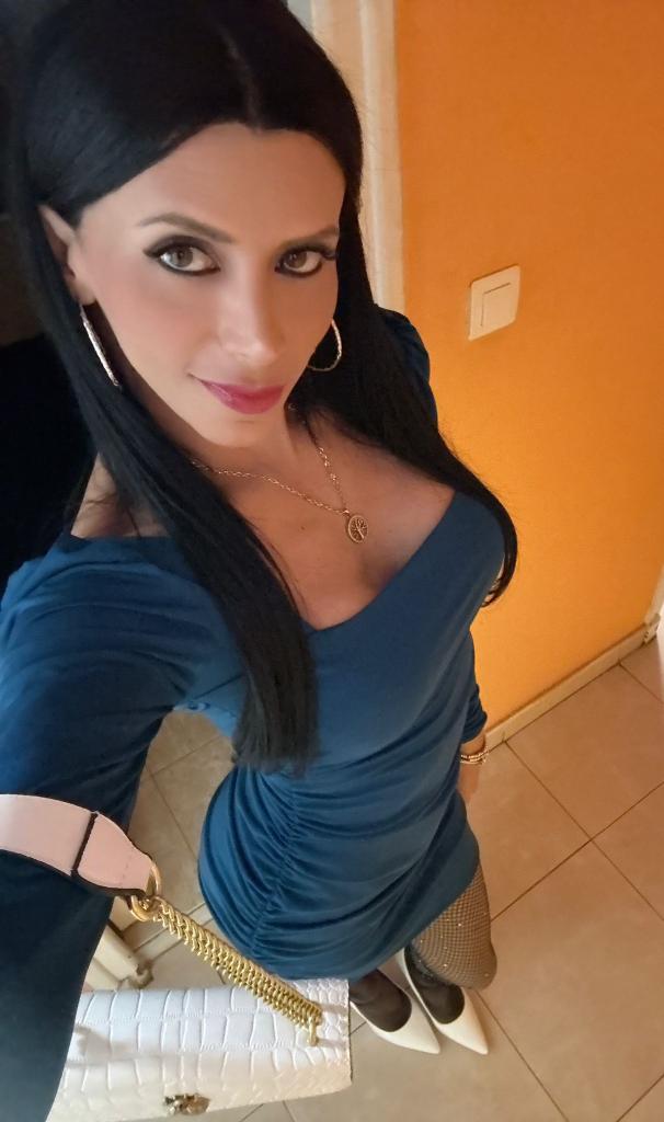 641530211: Transexual en Asturias