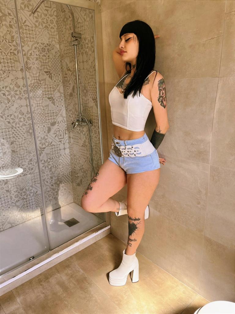 Chica busca chico en Valencia: Chica busca chico