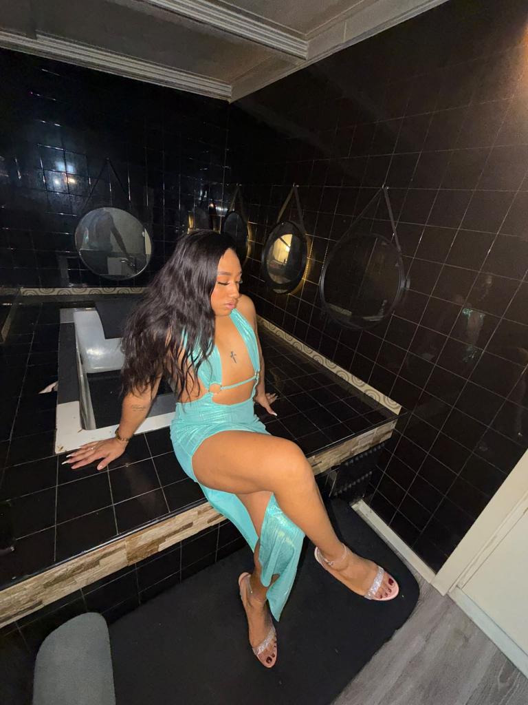 613778373: Transexual en Barcelona
