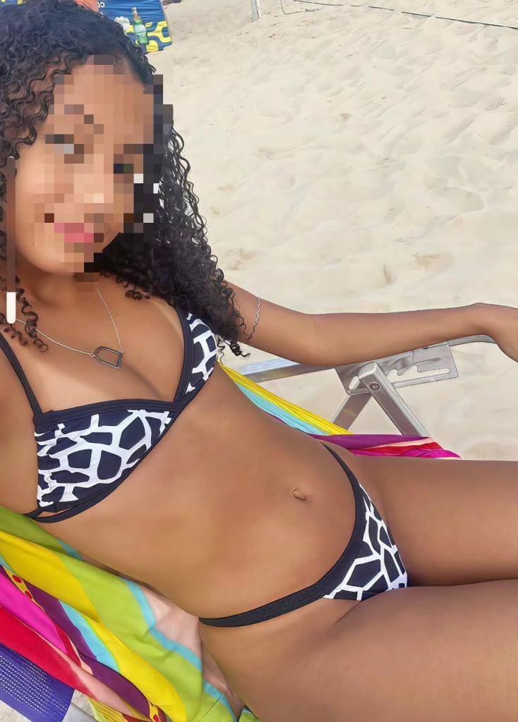 664365815: Chica busca chico en Madrid