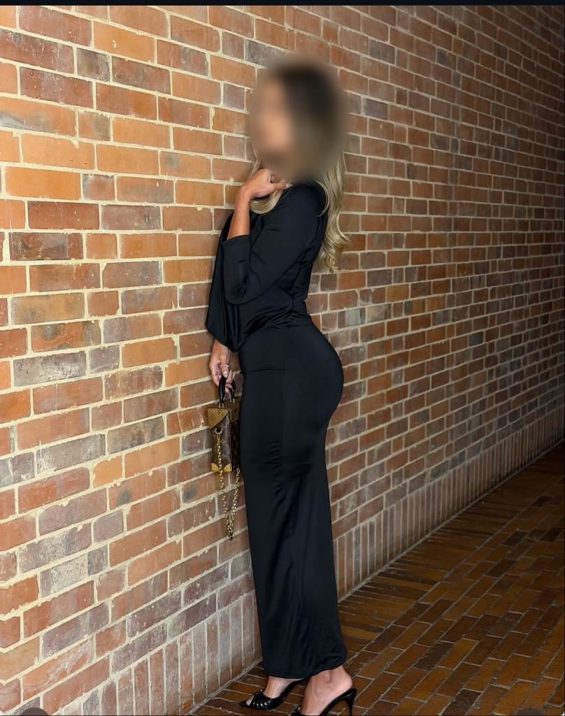 Chica busca chico en Sevilla: 