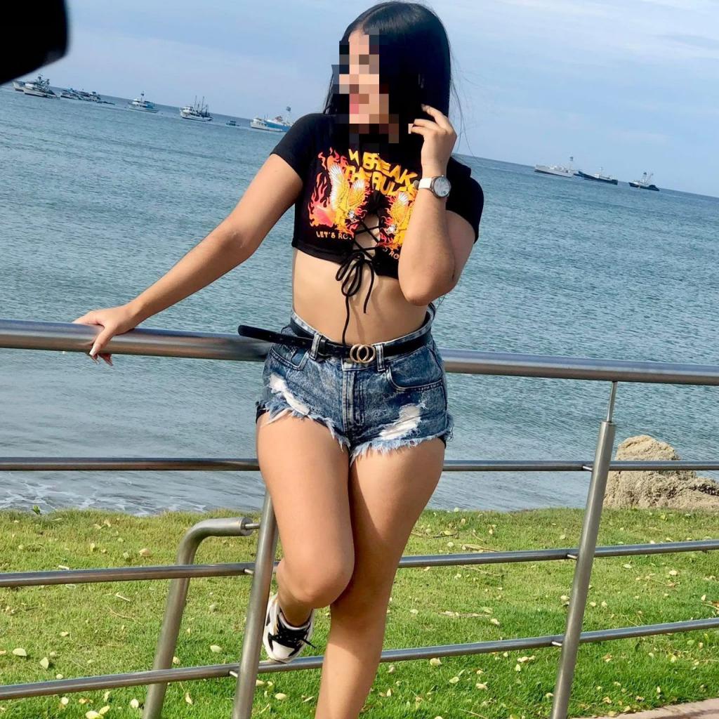 631037396: Chica busca chico en Las Palmas