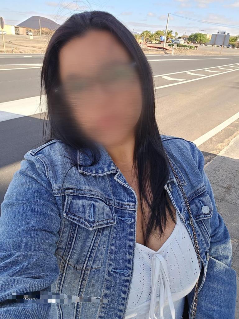 Chica busca chico en Las Palmas: Chica busca chico