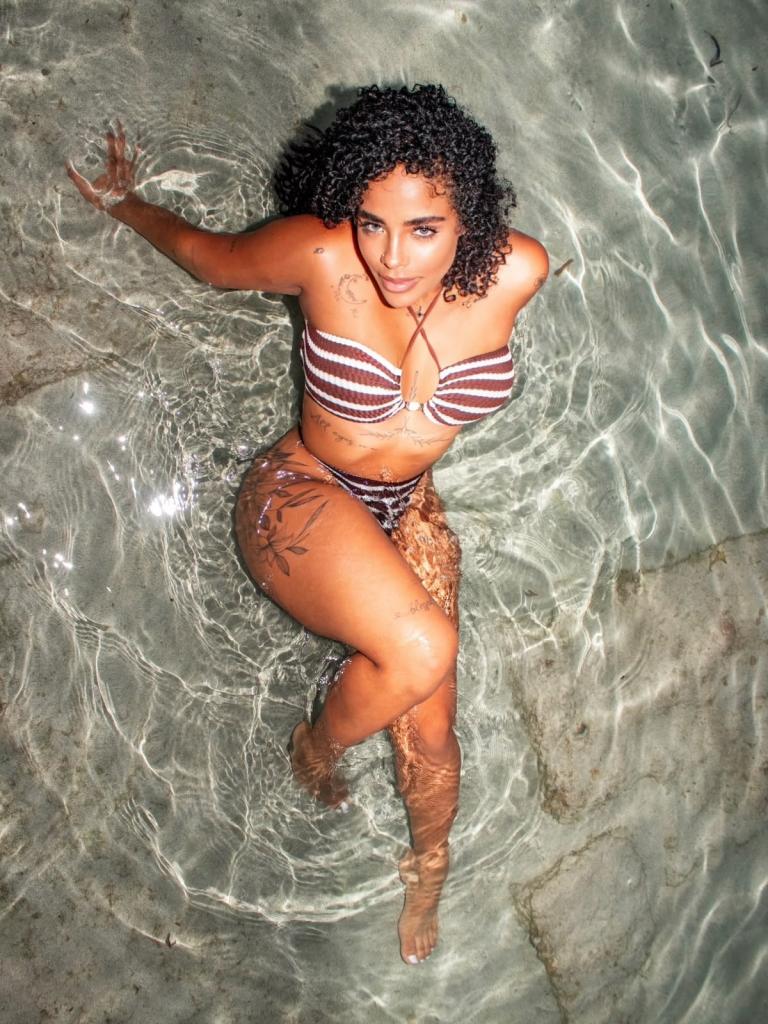Chica busca chico en Ibiza: 