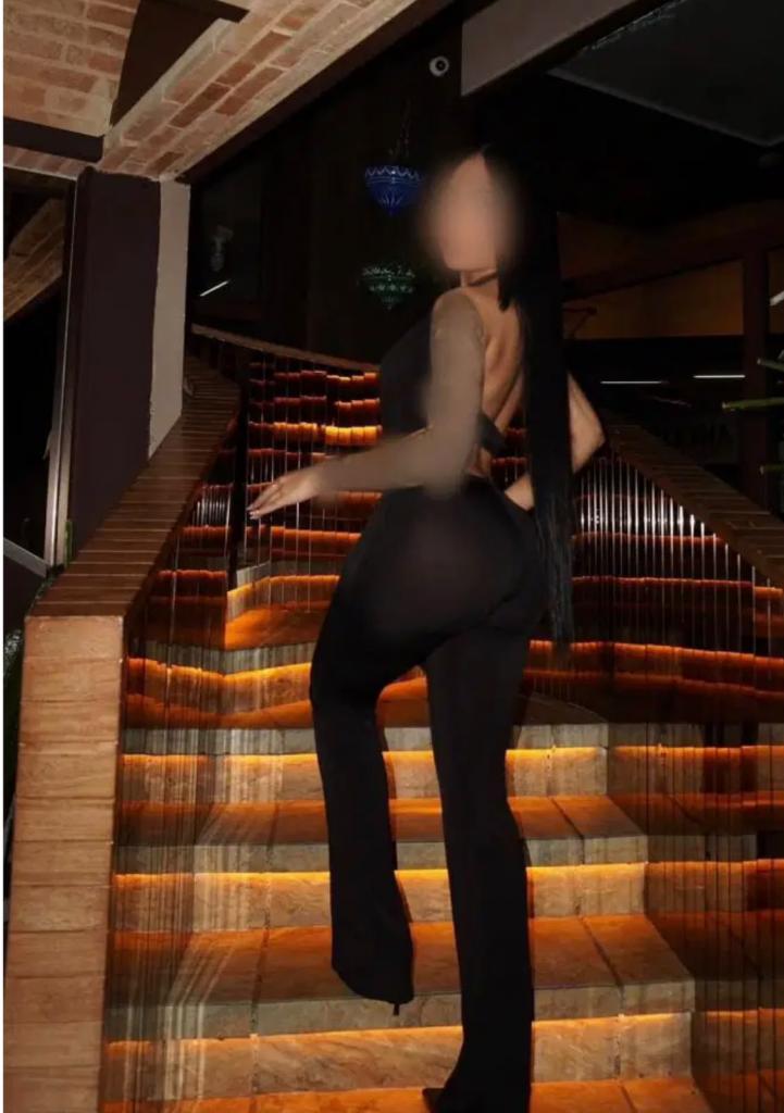 613845206: Chica busca chico en Málaga
