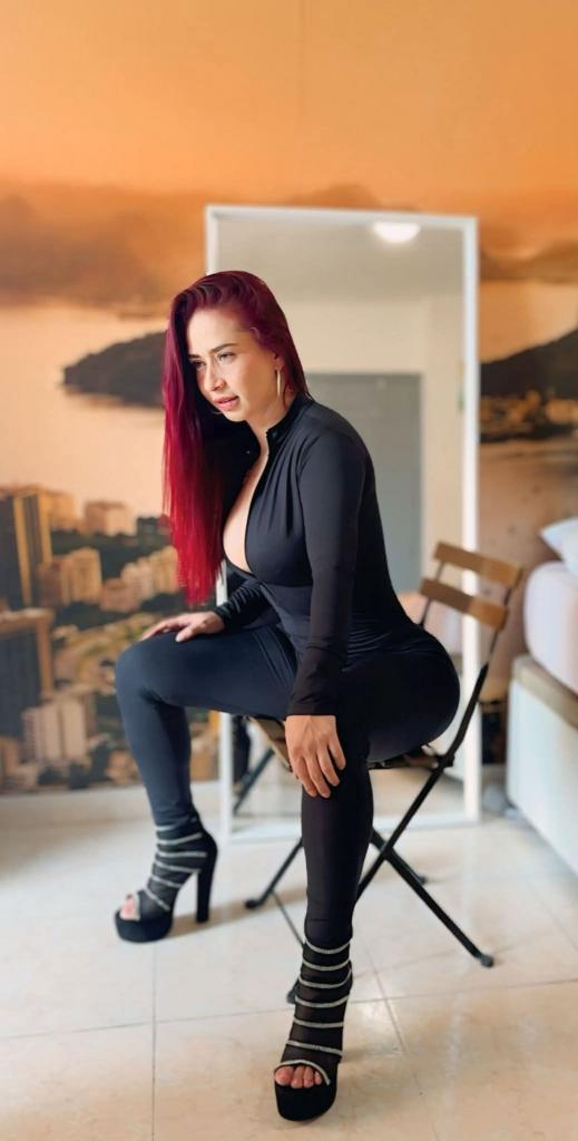 Chica busca chico en Tenerife: 