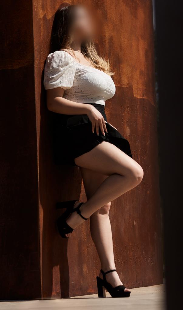 643271080: Chica busca chico en Zaragoza