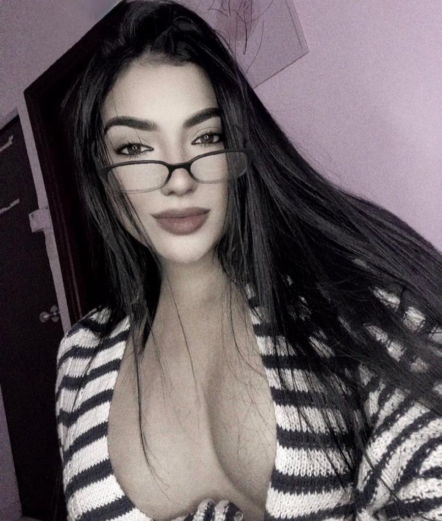 614437692: Chica busca chico en Murcia