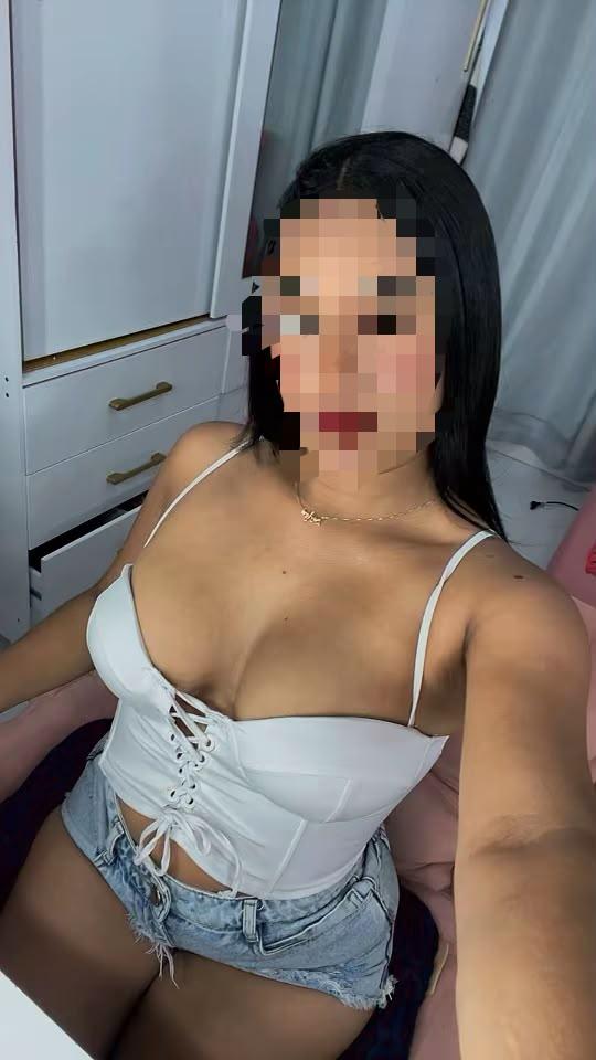 654336773: Chica busca chico en Murcia