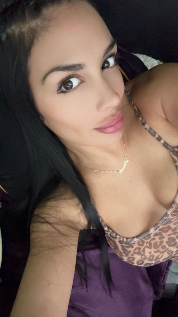 602521695: Chica busca chico en Madrid