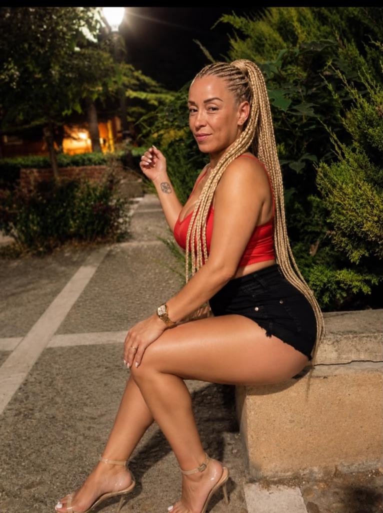Chica busca chico en Cuenca: 