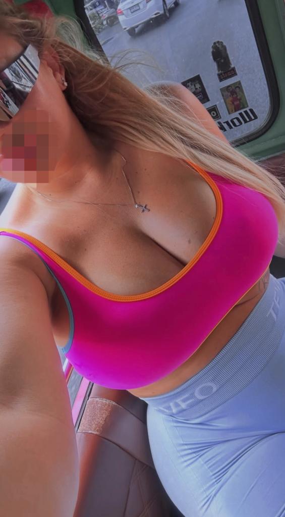 Chica busca chico en Almería: 