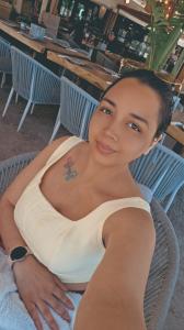 604390313: Chica busca chico en Valencia