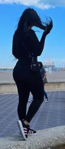 604390313: Chica busca chico en Valencia
