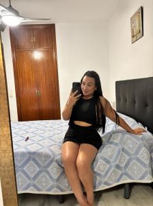 647014667: Chica busca chico en Granada