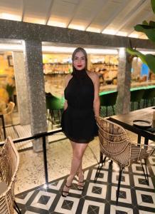 672539377: Chica busca chico en Ibiza