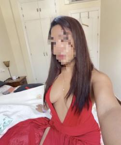 643904729: Chica busca chico en Cádiz