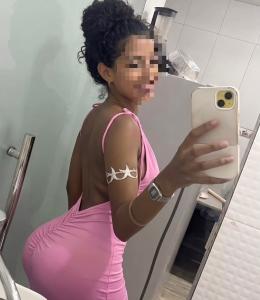 664365815: Chica busca chico en Madrid