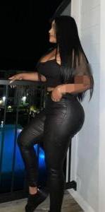 613947998: Chica busca chico en La Coruña