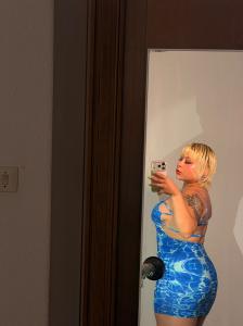 743037011: Chica busca chico en Granada