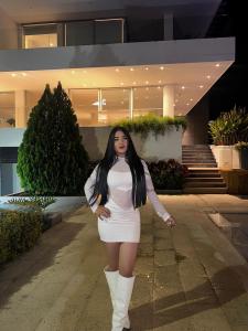 610818103: Chica busca chico en Mallorca
