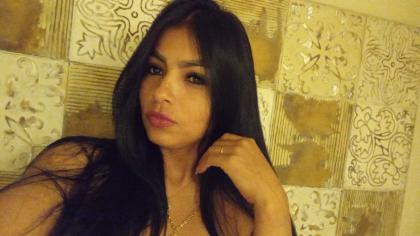 613825303: Chica busca chico en Valencia