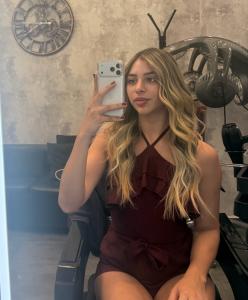 624856411: Chica busca chico en Ibiza