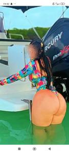 745058899: Chica busca chico en Lugo