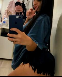 654302973: Chica busca chico en Cádiz