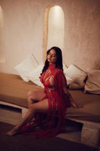 631037396: Chica busca chico en Las Palmas