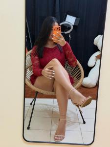 641425398: Chica busca chico en Sevilla