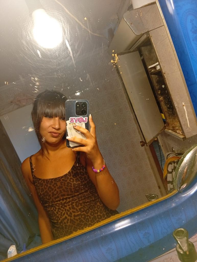695629259: Chica busca chico en Alicante