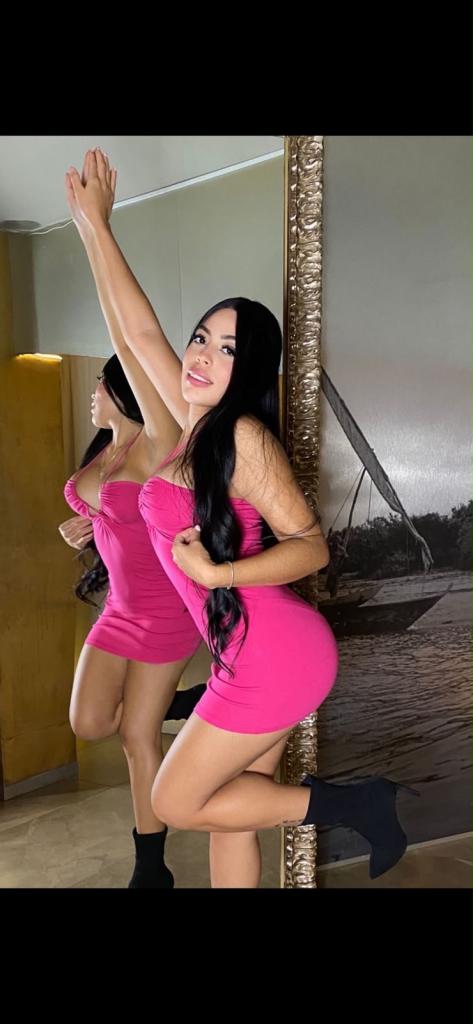 Chica busca chico en Ibiza: 
