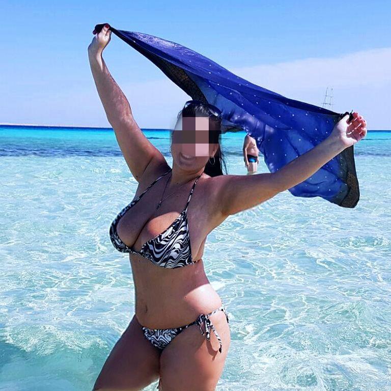 Chica busca chico en Sevilla: 