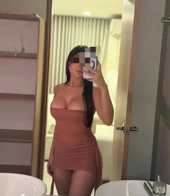 743048902: Chica busca chico en Lugo