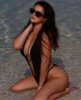 672111595: Chica busca chico en Ibiza