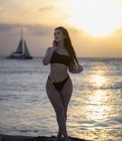 672111595: Chica busca chico en Ibiza