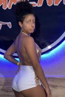 664365815: Chica busca chico en Madrid