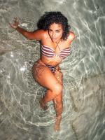 663031897: Chica busca chico en Ibiza