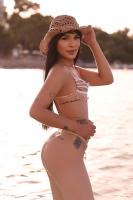 605768826: Chica busca chico en Ibiza