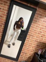 687032100: Chica busca chico en Barcelona