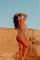 663031897: Chica busca chico en Ibiza