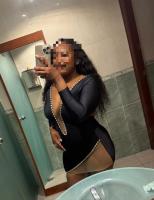 671157698: Chica busca chico en Barcelona