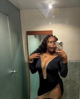 671157698: Chica busca chico en Barcelona